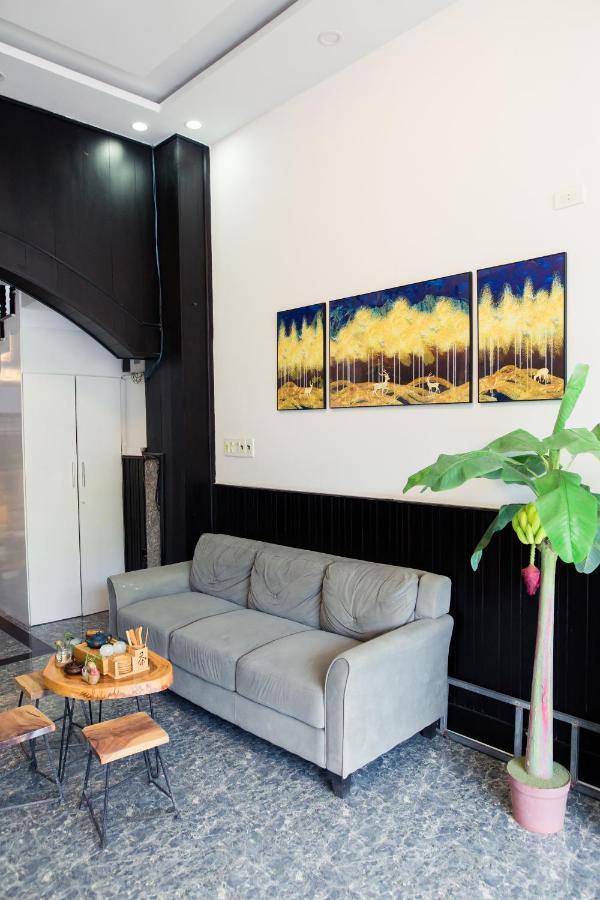 Lalaland Hostel 퀴논 외부 사진