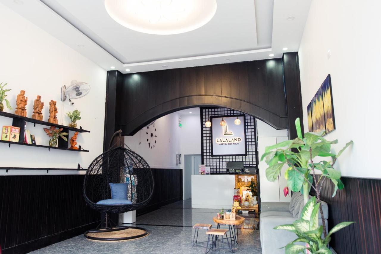 Lalaland Hostel 퀴논 외부 사진
