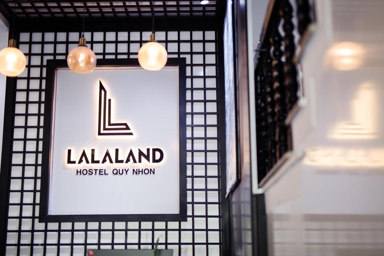 Lalaland Hostel 퀴논 외부 사진