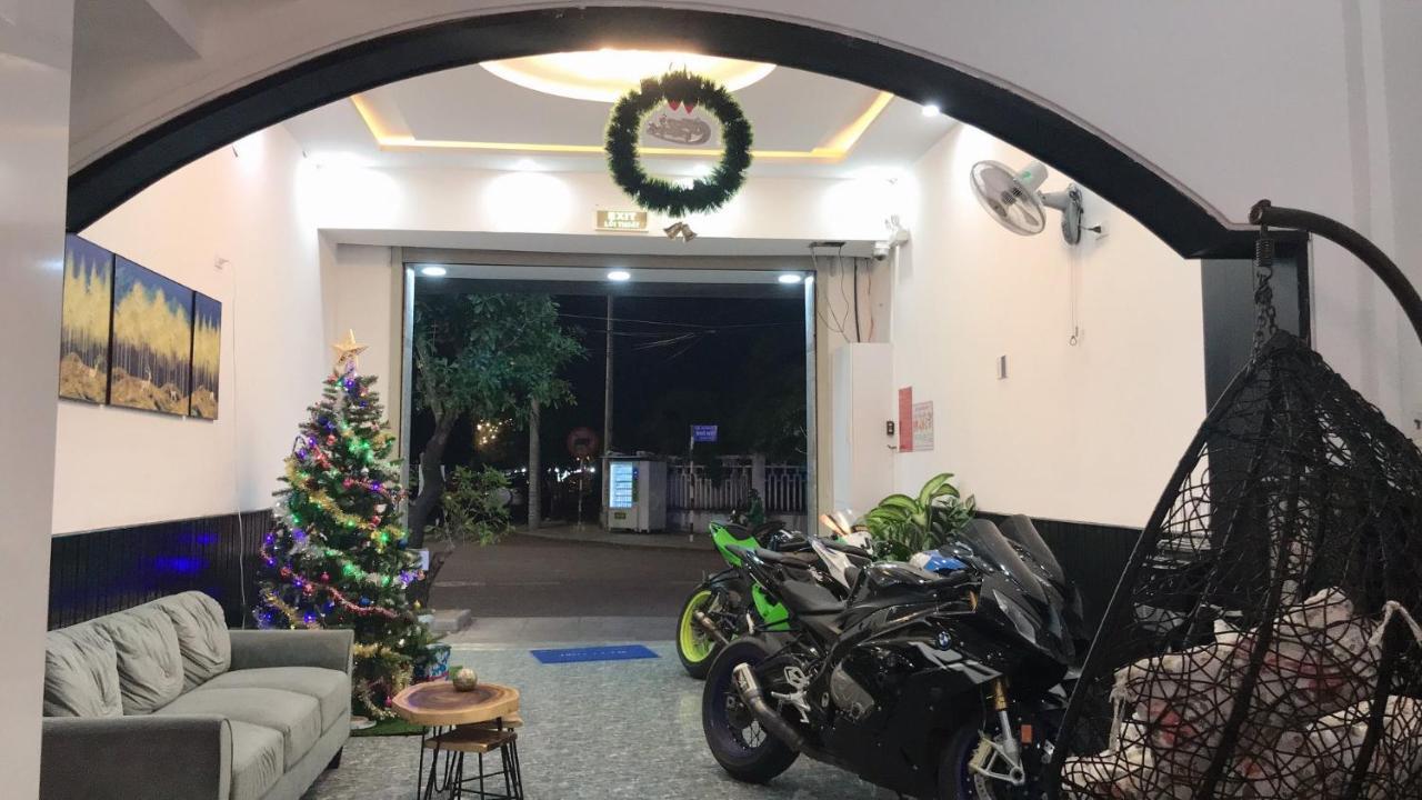 Lalaland Hostel 퀴논 외부 사진
